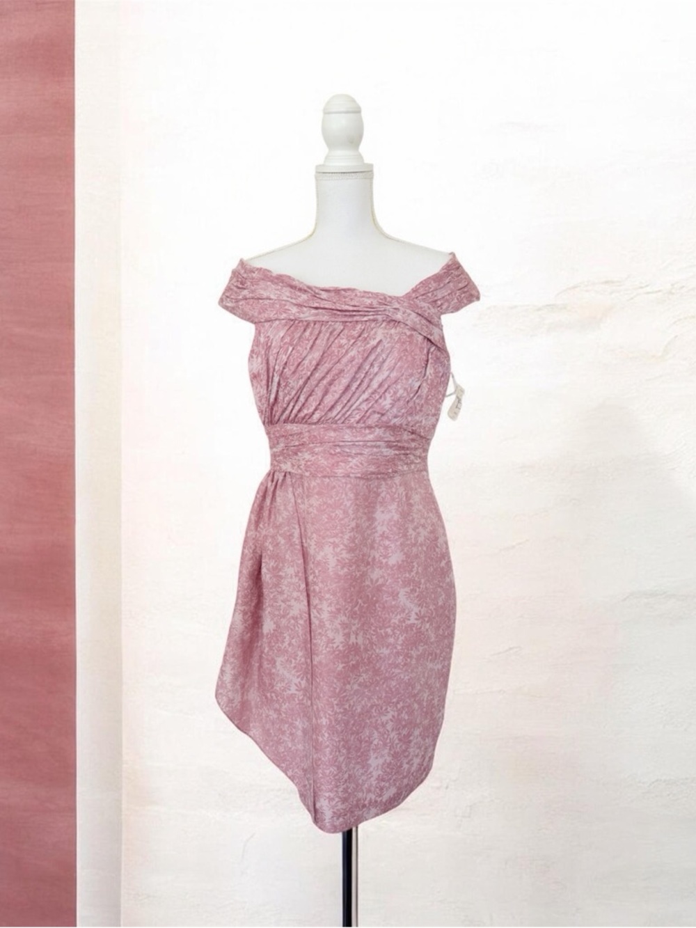 Kay Unger New York Off-the-Shoulder Pleated Floral Jacquard Dress - Pink Size 12 - Picture 2 of 16